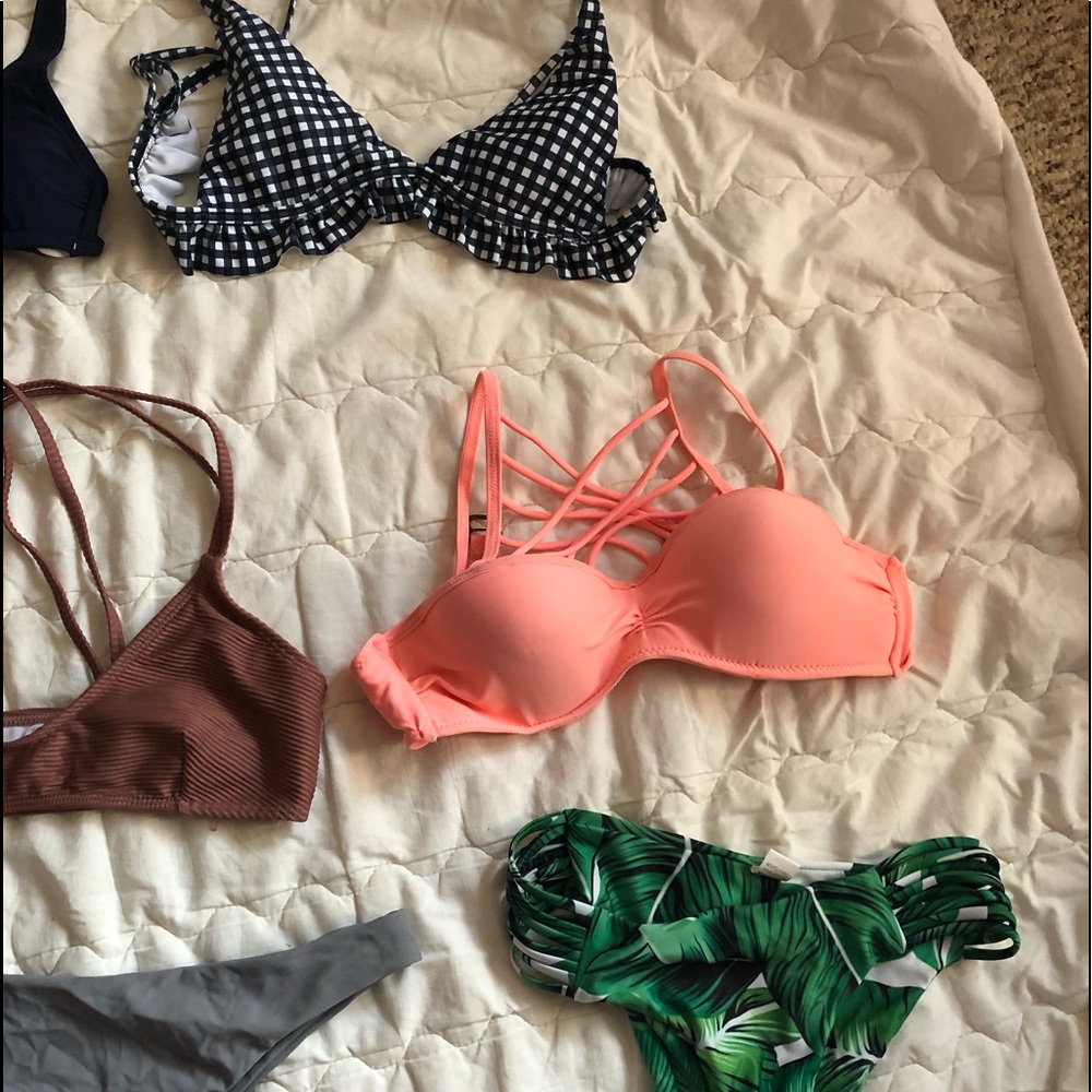 Assorted Bikinis - Picture 4 of 4